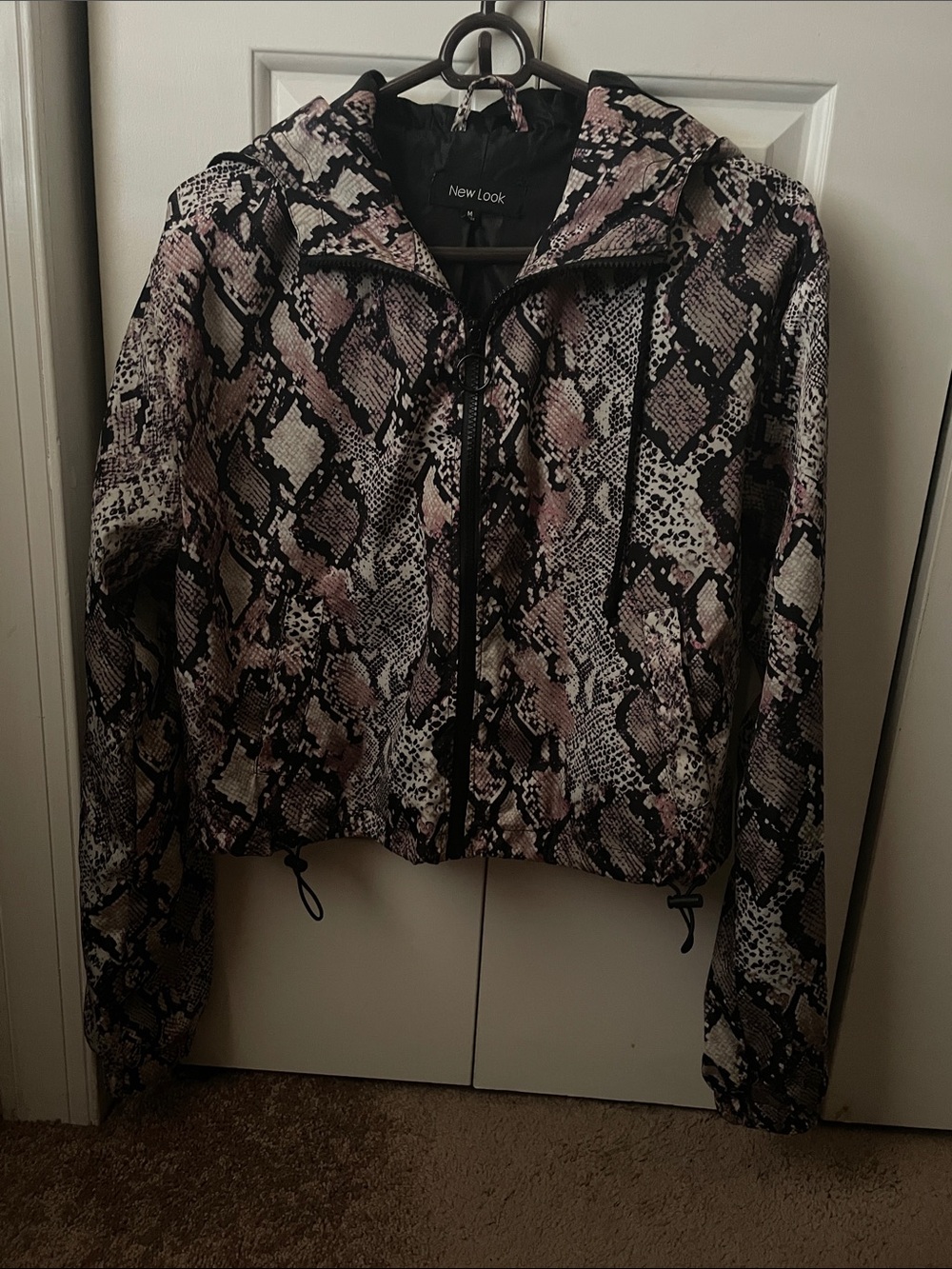 Snakeskin Print Crop Hooded Zip Windbreaker Pink and Black